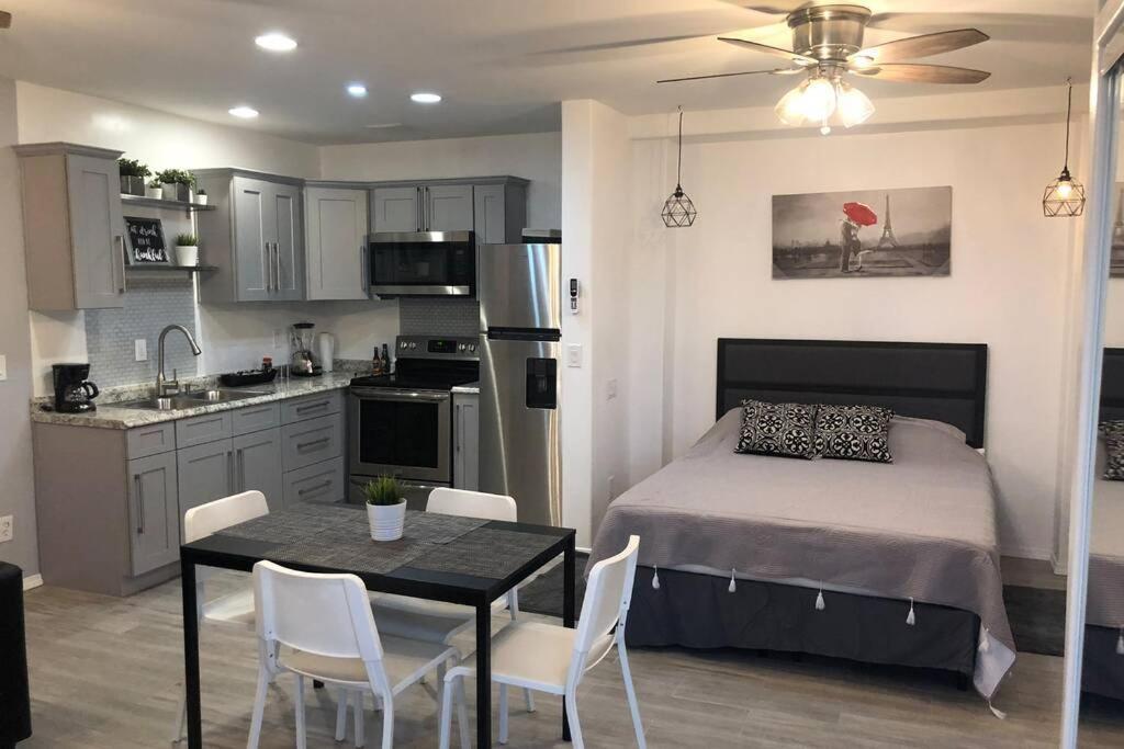 New 2 Bedroom Luxury -great Location -modern Appartement Puerto Peñasco